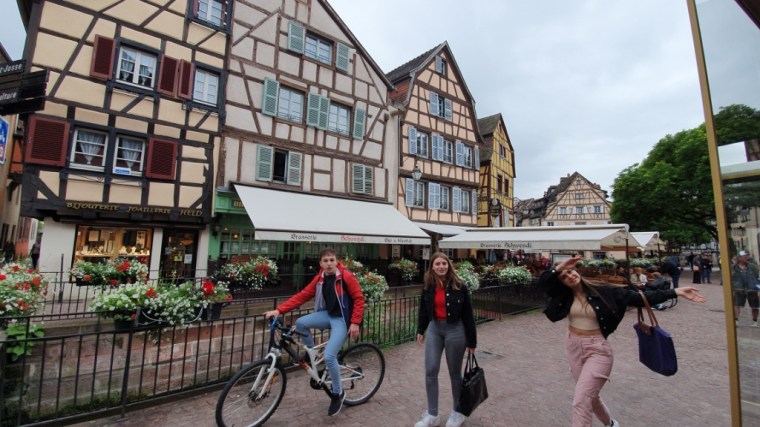 Alemanha, Alsacia e Austria (1111)