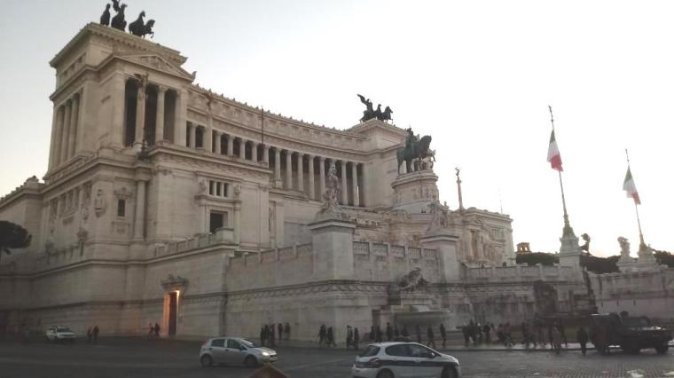 Roma - Dani Santoro - Altar da Patria